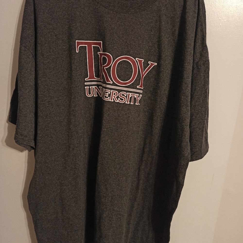 Champion T-shirt size 3xl!